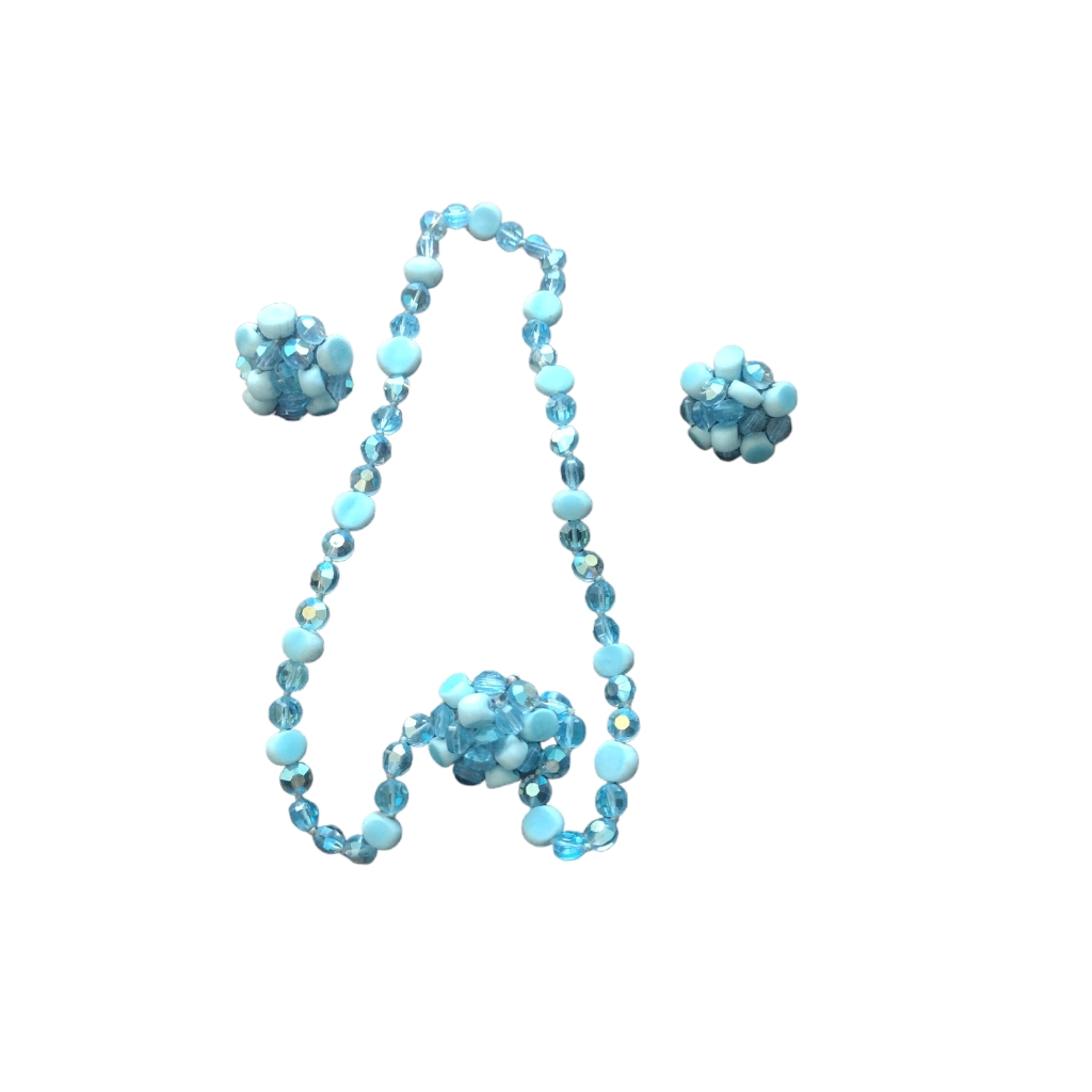 Gorgeous Necklace & Earrings Set